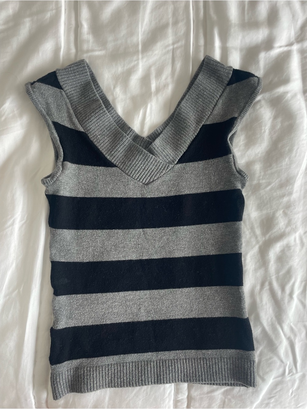 Brandy Melville Amira Top- Gray & Black Striped V‑Neck Knit Tank - Picture 4 of 5